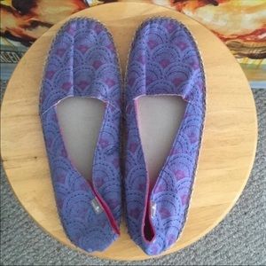 Sanuk Flats - Size 10